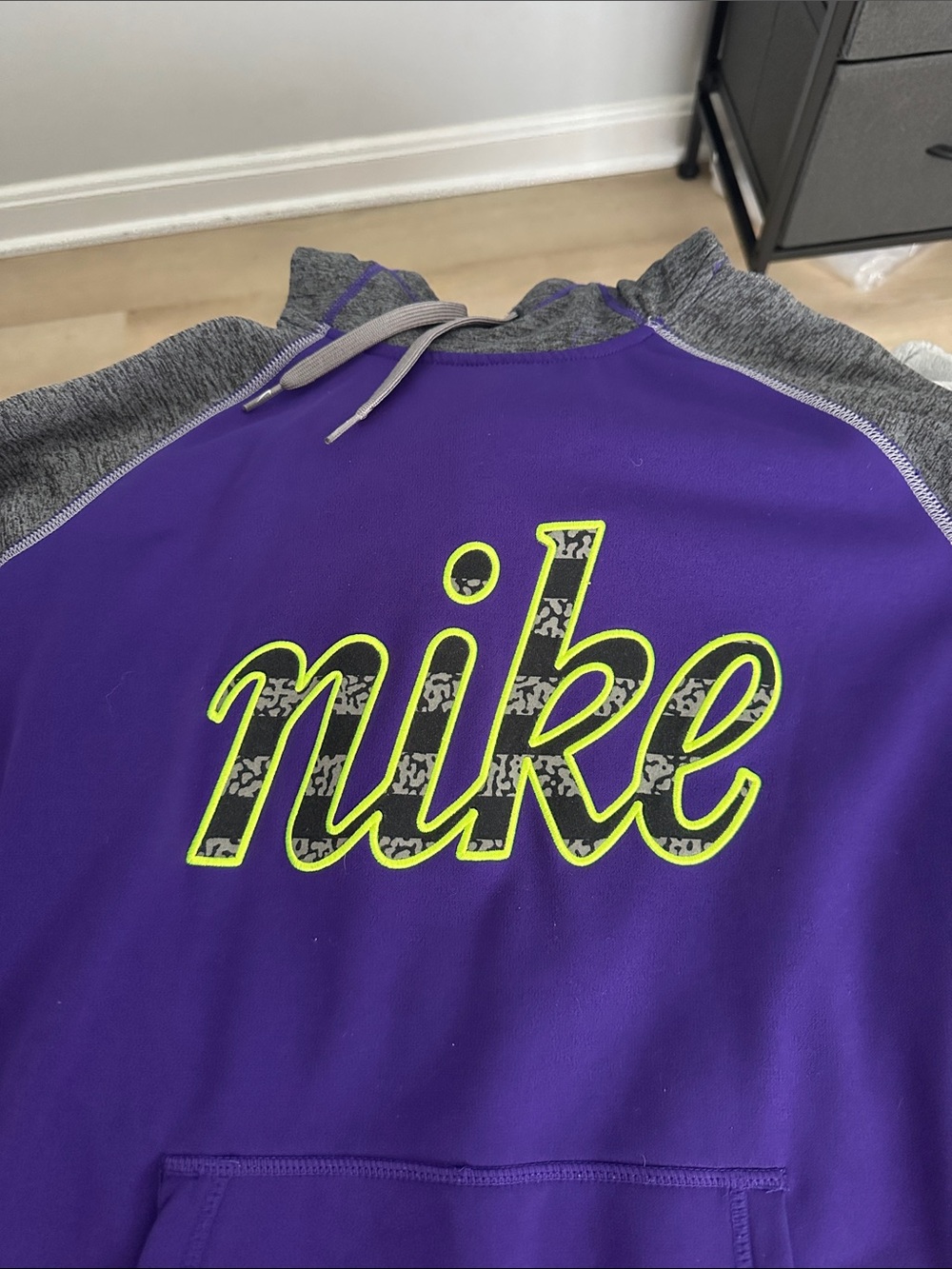 Nike Purple and Gray Pullover Hoodie with Yellow Logo Size L - Picture 2 of 5